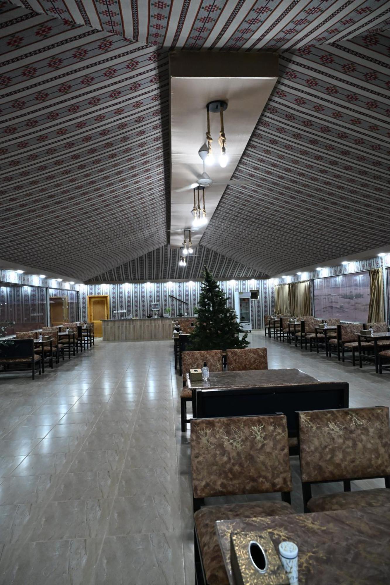 Отель Bilal Luxury Camp Вади-Рам Экстерьер фото