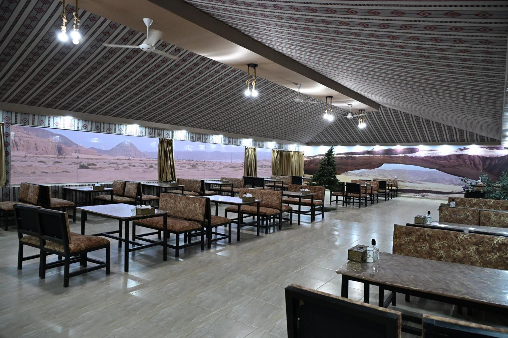 Отель Bilal Luxury Camp Вади-Рам Экстерьер фото
